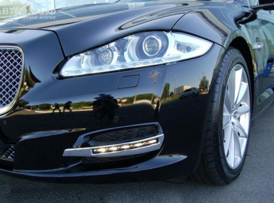 Jaguar XJ. Светодиодные огни Arden